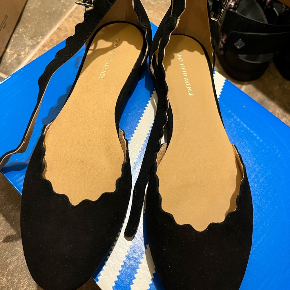 Saks Fifth Avenue Black Flats with scalloped edges